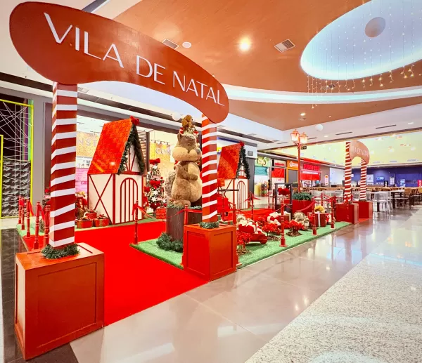 Ourinhos Plaza Shopping inaugura a “Vila de Natal” com a chegada do Papai Noel neste domingo, às 16h