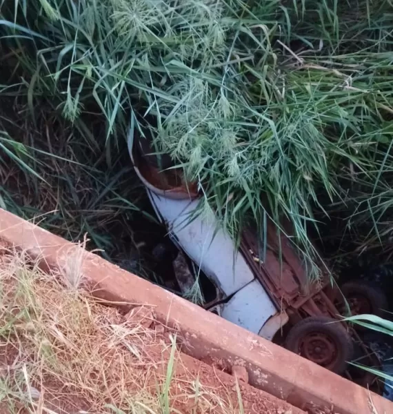 Morador de Itambaracá encontrado morto em acidente de carro no note do Paraná 