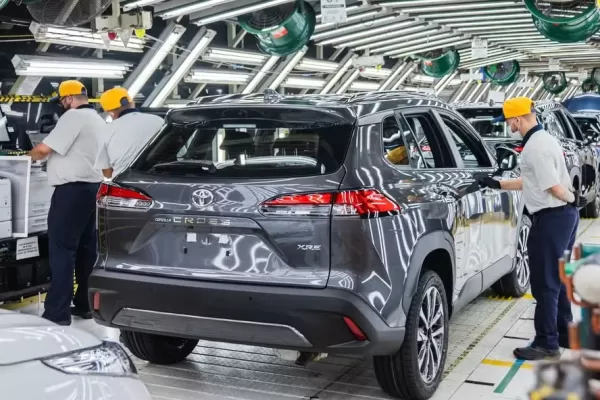 Toyota paralisa produção no Brasil e só deve retomar atividades em 2026 após destruição de fábrica em Porto Feliz