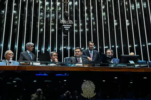 Senado e Câmara aprovam aumento de cadeiras na Câmara dos Deputados; medida pode custar mais de R$ 140 milhões ao ano