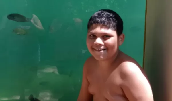 Família faz vaquinha para ajudar garoto com rara e grave doença neurológica em Ourinhos