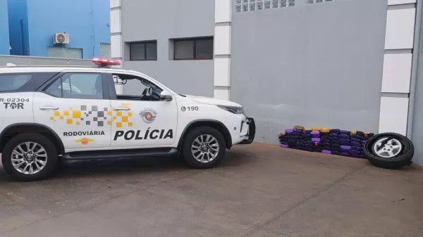 Tático Ostensivo Rodoviário prende casal por tráfico de drogas em Santa Cruz do Rio Pardo 