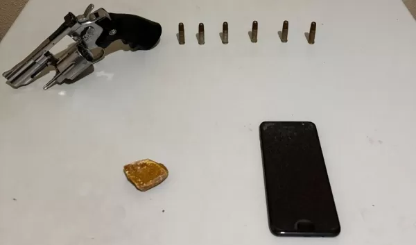 Verdureiro é preso por tráfico de drogas e tem Fiat Strada apreendida em Ourinhos
