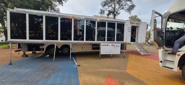 Carreta do Qualifica SP chega a Ourinhos oferecendo cursos gratuitos de Manutenção Automotiva