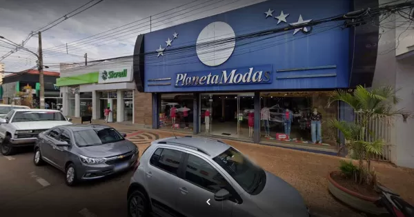 Casal é preso em flagrante após série de furtos a lojas no centro de Ourinhos; agiam com uma criança