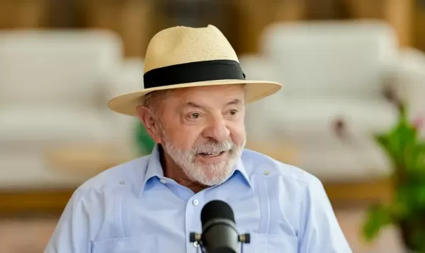 Lula anuncia reajuste de 15% no Bolsa Família a 17 dias das eleições; piso passa para R$ 691