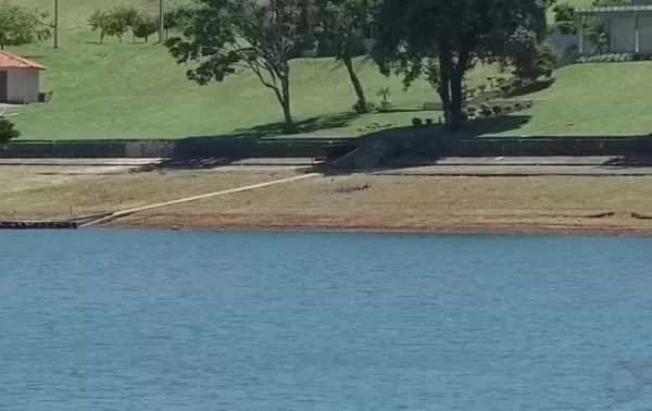 Homem desaparecido após naufrágio é encontrado morto em represa entre Carlópolis e Fartura 