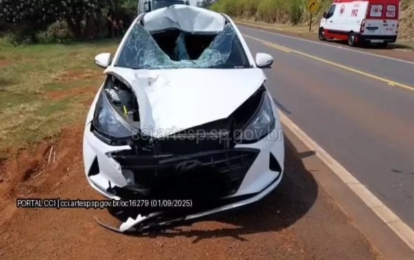 Mulher morre atropelada em Itaí