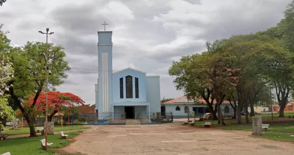 Jovem é detido ao tentar furtar estátua de igreja em Santa Cruz do Rio Pardo; estátua do Frei Chico foi danificada 