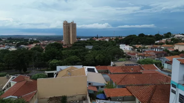 Frente fria pode chegar e provocar pancadas de chuva até sexta-feira em Ourinhos e região