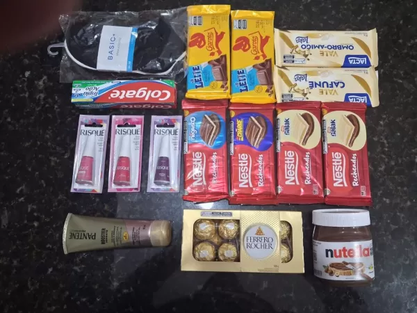 Casal é preso após furtar chocolates e cosméticos para trocar por crack em Santa Cruz do Rio Pardo