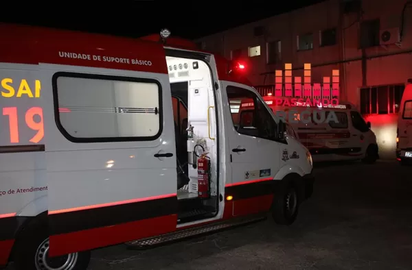 Dois homens morrem em grave acidente entre carro e caminhão na BR-153 em Ribeirão do Sul