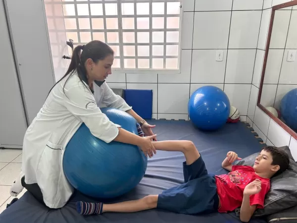 Departamento de Saúde de Salto Grande reforça atendimento com fisioterapeutas na UBS Cidinha Leite