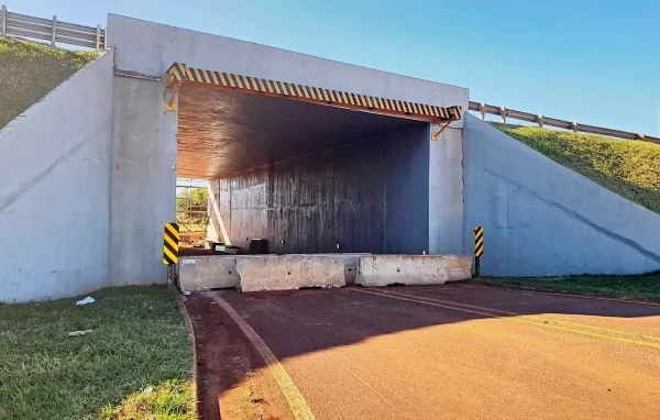 Passagem inferior do viaduto no km 7 da Orlando Quagliato, acesso para Santa Cruz do Rio Pardo, será liberada na próxima segunda-feira, 4
