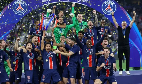 Em noite histórica, Luís Enrique reencontra Xana na conquista da Champions com o PSG