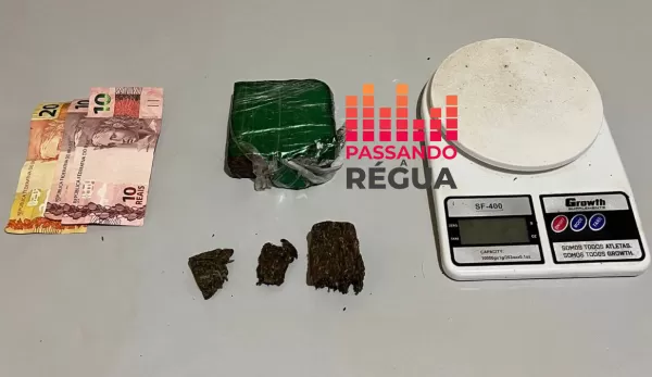 Jovem é preso por tráfico de drogas em residência no Pacaembu em Ourinhos