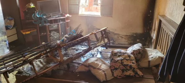 Incêndio em residência deixa jovem de 17 anos ferido em Ourinhos