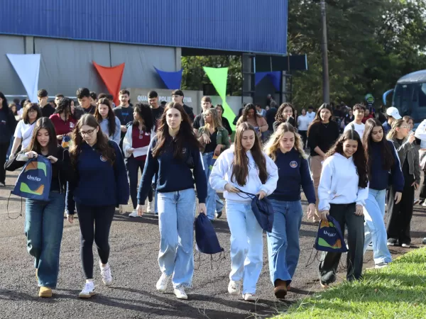 De olho no futuro Feira de Profissões do UNIFIO  recebe mais de 3 mil estudantes   