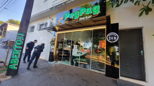 Criminosos arrombam mercado autônomo e furtam em Ourinhos