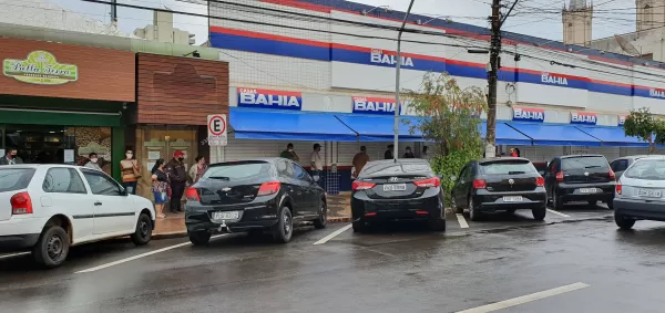 Casas Bahia tem prejuízo de R$ 10,1 bilhões e pode pedir recuperação judicial