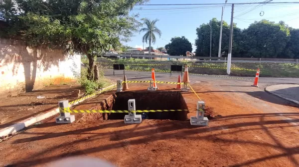 Interdição de rua para manutenção exige atenção de motoristas e pode afetar abastecimento em Ourinhos