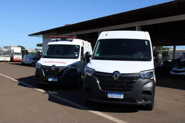 Van e ambulância paradas há quase um ano voltam a frota da Saúde de Ourinhos