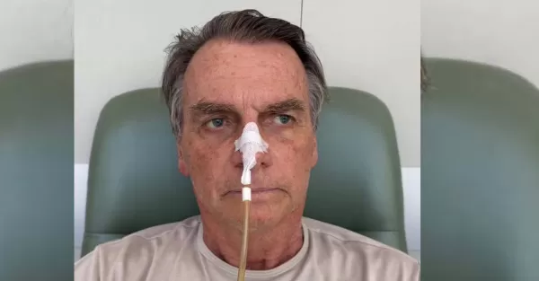 15 dias após cirurgia no intestino, Bolsonaro inicia ingestão oral de água, chá e gelatina