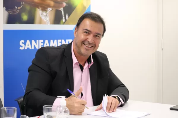 Prefeito Mário Rosa sanciona lei que cria programa de coleta de exames e vacinação em domicílio para pessoas com deficiência em Salto Grande