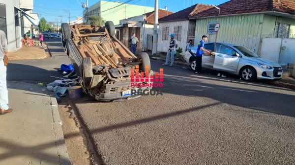 Pedreiro preso por embriaguez ao volante após capotar caminhonete em Ourinhos paga fiança e responderá processo em liberdade