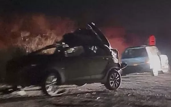 Duas pessoas morrem em grave acidente envolvendo três carros e caminhão entre Bariri e Jaú