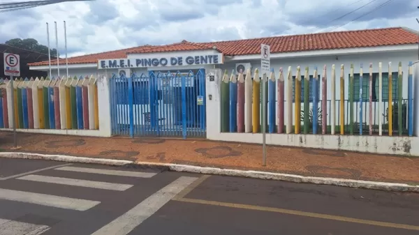 Escola Municipal Pingo de Gente deve ser fechada em Santa Cruz do Rio Pardo; decisão gera mobilização de pais