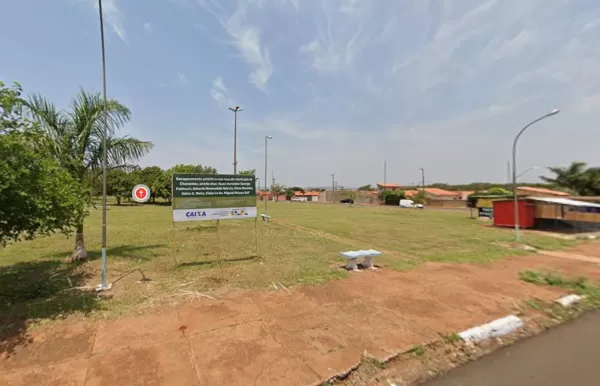 Jovem de 18 anos é preso por tráfico de drogas em praça de Chavantes