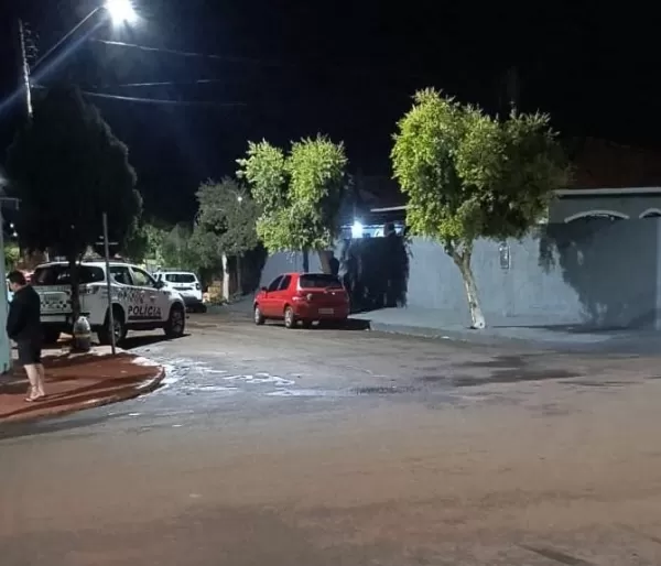 Polícia apura identidade de suspeito de atentado com bomba caseira que deixou morador ferido em Ibirarema