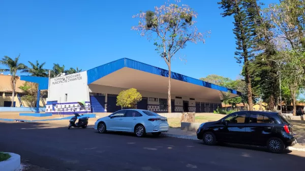 Moradores e vereadores cobram soluções para rodoviária de Chavantes