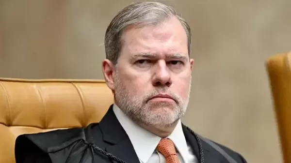 Fachin arquiva relatório da PF que apontava suspeição de Toffoli no caso Master
