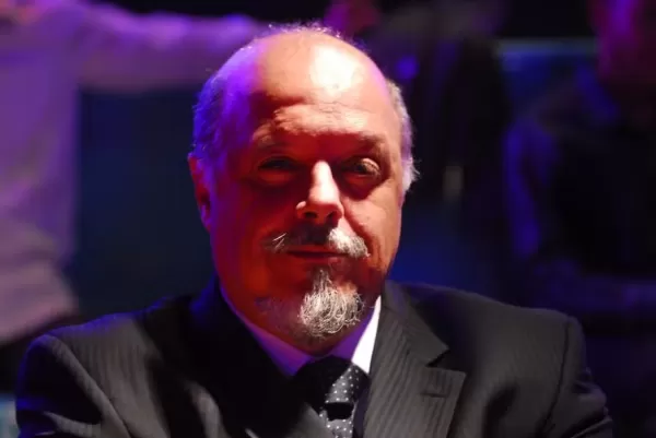 Morre Roney Facchini, de 'Cheias de charme' e 'Malhação', aos 73 anos