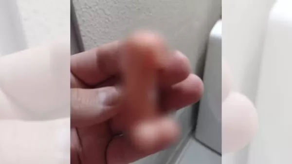 Professor de Jiu-Jitsu é denunciado por importunação sexual após dar de presente chaveiro que simula órgão sexual para aluna de 14 anos