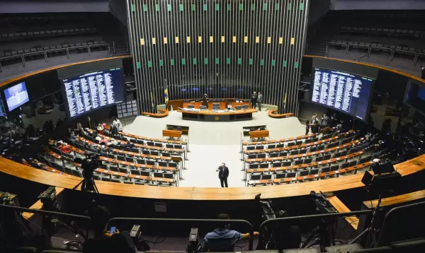 Câmara discute ampliação para 531 deputados após decisão do STF sobre distribuição de vagas