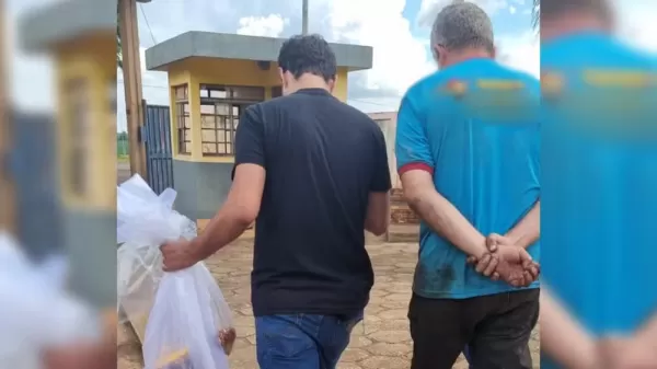 Homem é preso após polícia flagrar fábrica de doces clandestina em Taquarituba