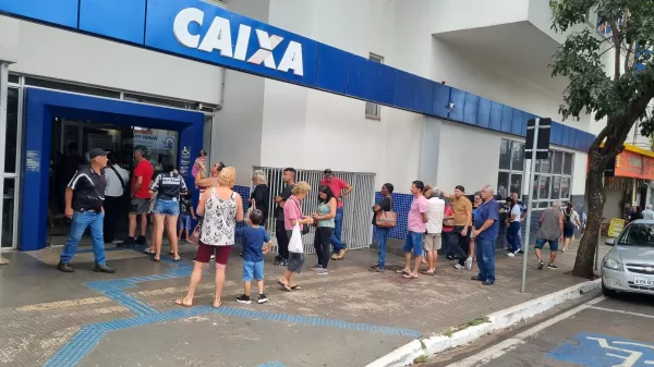 Bancários da Caixa aprovam greve a partir de 10 de setembro; paralisação deve atingir Ourinhos