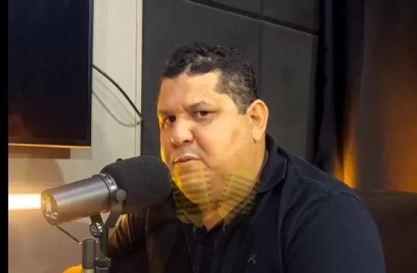 Diretora da ABEDESC protocola pedido de cassação contra vereador de Ourinhos por ofensa em rádio