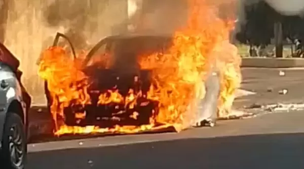Homem é preso após matar jovem a facadas em Campos Novos Paulista; carro do acusado foi incendiado por populares