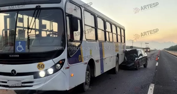 Colisão entre ônibus e SUV deixa ferido na rodovia Raposo Tavares, em Palmital