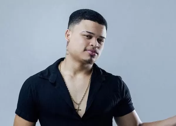 Cantor Rafa Diniz morre afogado no Rio São Francisco aos 22 anos