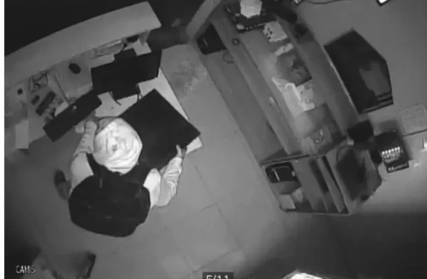 Lanchonete é invadida durante a madrugada e tem dinheiro e bebidas furtados em Ourinhos