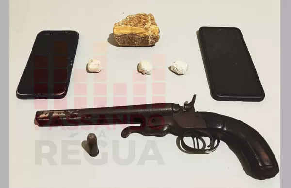 Força Tática prende homem por tráfico de drogas, posse ilegal de arma de fogo e resistência no Parque Pacheco Chaves, em Ourinhos