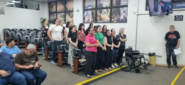 Câmara de Ourinhos aprova mudanças para servidores de Contabilidade, Informática, Serviço Social e Psicologia, mas adia votação de reestruturação da Prefeitura