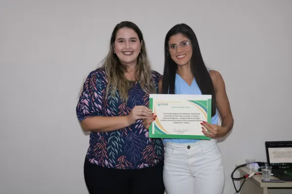 Professor e egressa de Medicina Veterinária do UNIFIO são homenageados pelo CRMV-SP