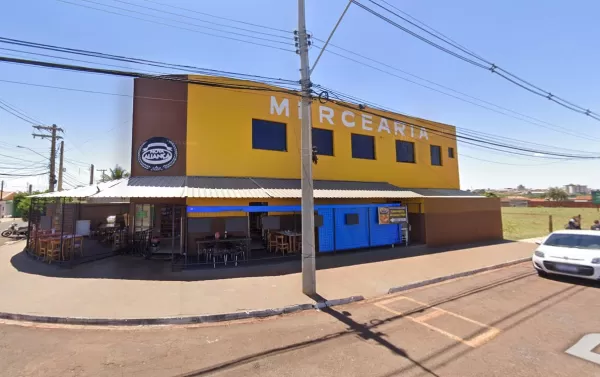 Mercearia é arrombada em Ourinhos e proprietário encontra possíveis objetos usados pelo ladrão