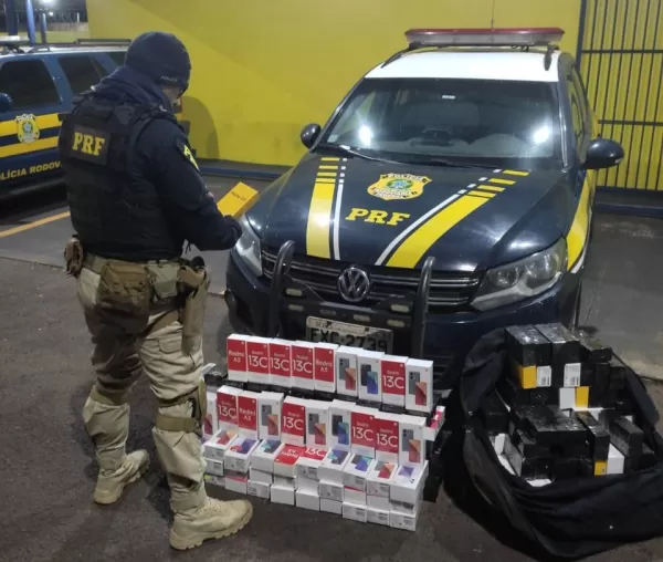 PRF apreende mais de 200 celulares oriundos do Paraguai em Ourinhos